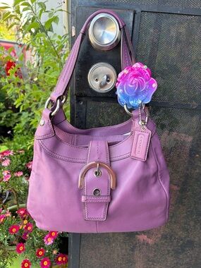 Gorgeous Y2k COACH F17219 MEDIUM VINTAGE SOHO LYNN PURPLE LEATHER HOBO BAG